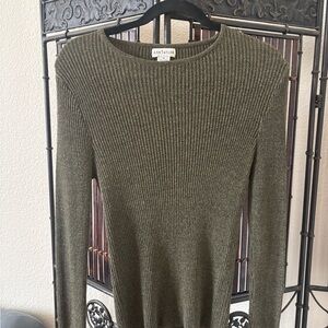 Ann Taylor Olive Green Ribbed Long Sleeve Blouse - Medium